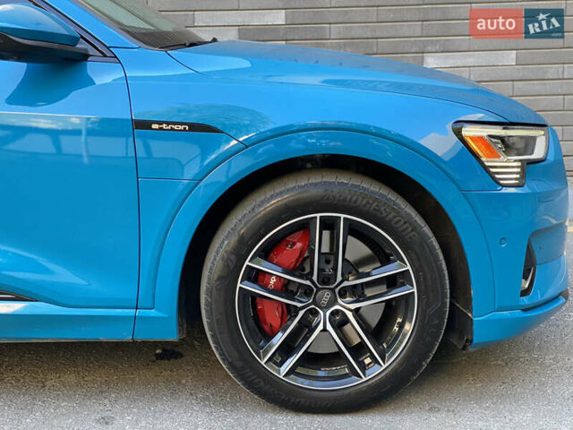 Синий Ауди E-Tron, объемом двигателя 0 л и пробегом 114 тыс. км за 35300 $, фото 6 на Automoto.ua