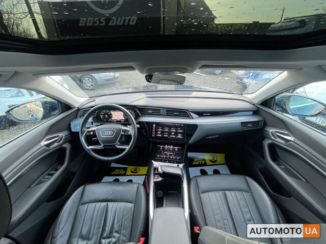 Синий Ауди E-Tron, объемом двигателя 71 л и пробегом 139 тыс. км за 27000 $, фото 18 на Automoto.ua