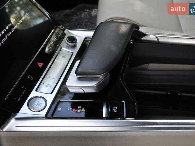 Синий Ауди E-Tron, объемом двигателя 0 л и пробегом 79 тыс. км за 34000 $, фото 98 на Automoto.ua