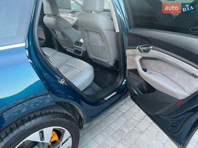 Синий Ауди E-Tron, объемом двигателя 0 л и пробегом 76 тыс. км за 34000 $, фото 23 на Automoto.ua