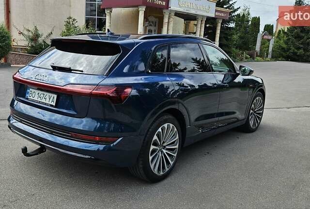 Синий Ауди E-Tron, объемом двигателя 0 л и пробегом 102 тыс. км за 33700 $, фото 4 на Automoto.ua