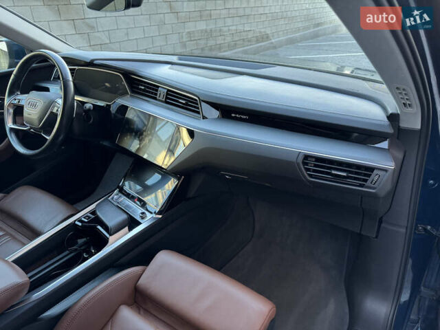 Синій Ауді E-Tron, об'ємом двигуна 0 л та пробігом 226 тис. км за 22999 $, фото 25 на Automoto.ua