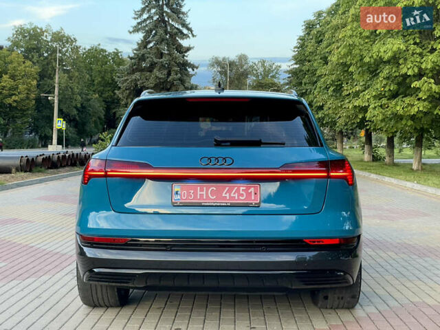 Синий Ауди E-Tron, объемом двигателя 0 л и пробегом 49 тыс. км за 35490 $, фото 8 на Automoto.ua