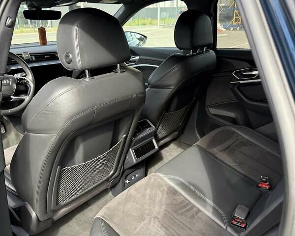 Синий Ауди E-Tron, объемом двигателя 0 л и пробегом 152 тыс. км за 25555 $, фото 16 на Automoto.ua