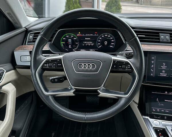 Синий Ауди E-Tron, объемом двигателя 0 л и пробегом 89 тыс. км за 30000 $, фото 18 на Automoto.ua