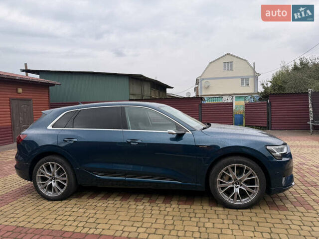 Синий Ауди E-Tron, объемом двигателя 0 л и пробегом 80 тыс. км за 33000 $, фото 5 на Automoto.ua