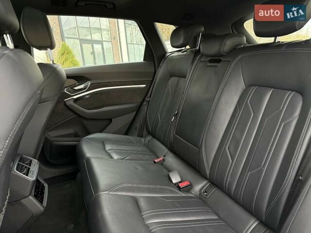 Синий Ауди E-Tron, объемом двигателя 0 л и пробегом 119 тыс. км за 29500 $, фото 34 на Automoto.ua