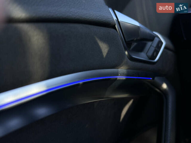 Синий Ауди E-Tron, объемом двигателя 0 л и пробегом 133 тыс. км за 23900 $, фото 77 на Automoto.ua