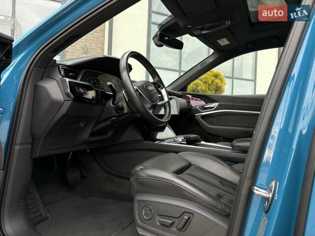 Синий Ауди E-Tron, объемом двигателя 0 л и пробегом 119 тыс. км за 29500 $, фото 24 на Automoto.ua