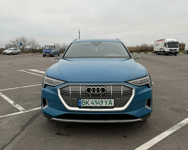 Синій Ауді E-Tron, об'ємом двигуна 0 л та пробігом 149 тис. км за 25500 $, фото 1 на Automoto.ua