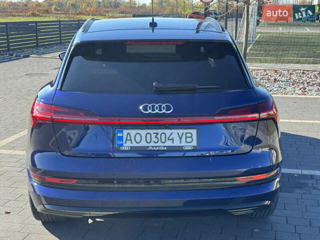 Синий Ауди E-Tron, объемом двигателя 0 л и пробегом 133 тыс. км за 23900 $, фото 31 на Automoto.ua