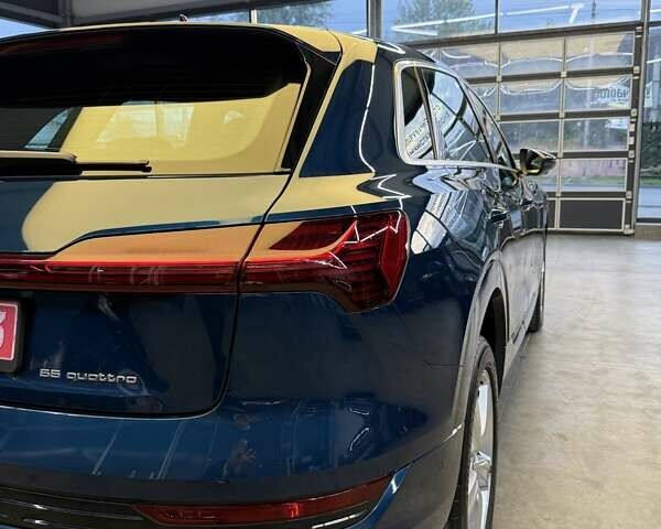 Синий Ауди E-Tron, объемом двигателя 0 л и пробегом 67 тыс. км за 30900 $, фото 28 на Automoto.ua