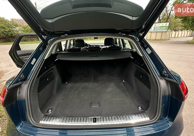 Синий Ауди E-Tron, объемом двигателя 0 л и пробегом 93 тыс. км за 30500 $, фото 11 на Automoto.ua