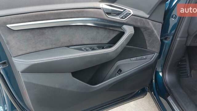 Синий Ауди E-Tron, объемом двигателя 0 л и пробегом 142 тыс. км за 25400 $, фото 9 на Automoto.ua