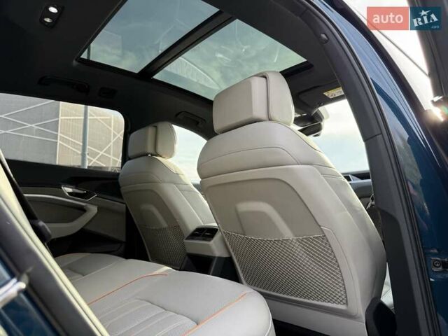 Синий Ауди E-Tron, объемом двигателя 0 л и пробегом 98 тыс. км за 30500 $, фото 31 на Automoto.ua