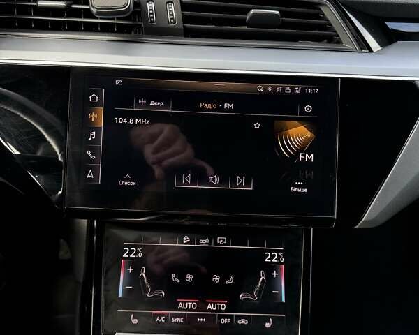 Синий Ауди E-Tron, объемом двигателя 0 л и пробегом 152 тыс. км за 25555 $, фото 11 на Automoto.ua