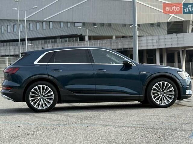 Синий Ауди E-Tron, объемом двигателя 0 л и пробегом 98 тыс. км за 30500 $, фото 14 на Automoto.ua