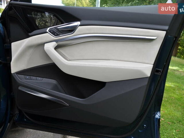 Синий Ауди E-Tron, объемом двигателя 0 л и пробегом 79 тыс. км за 34000 $, фото 108 на Automoto.ua