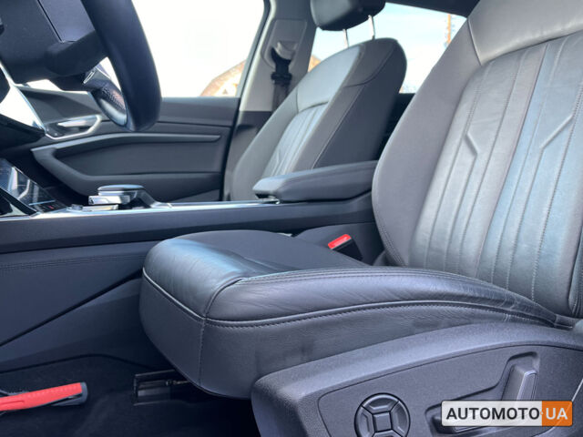 Синий Ауди E-Tron, объемом двигателя 71 л и пробегом 139 тыс. км за 27000 $, фото 9 на Automoto.ua