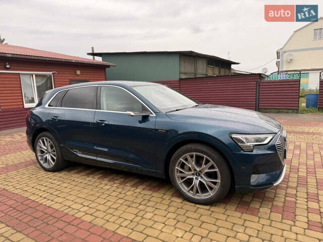 Ауди E-Tron 2019 в Хмельницком на Automoto.ua Синий Ауди E-Tron, объемом двигателя 0 л и пробегом 77 тыс. км за 32527 $, фото 4 на Automoto.ua