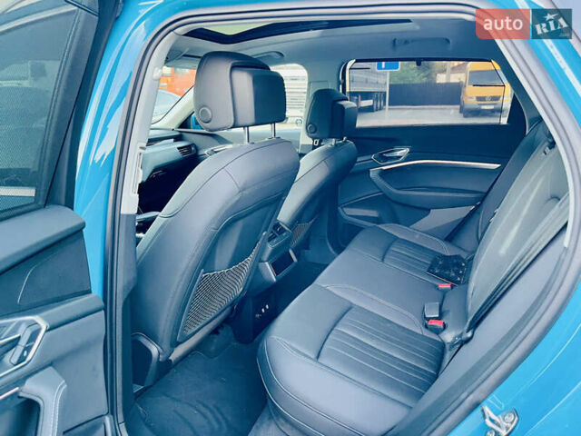 Синій Ауді E-Tron, об'ємом двигуна 0 л та пробігом 97 тис. км за 27900 $, фото 11 на Automoto.ua