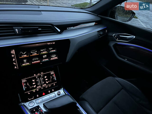 Синій Ауді E-Tron, об'ємом двигуна 0 л та пробігом 135 тис. км за 25800 $, фото 59 на Automoto.ua