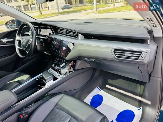 Ауді E-Tron 2019 у Тернополі на Automoto.ua Синій Ауді E-Tron, об'ємом двигуна 0 л та пробігом 200 тис. км за 21700 $, фото 31 на Automoto.ua