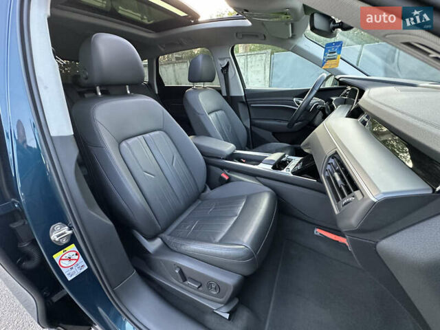 Синій Ауді E-Tron, об'ємом двигуна 0 л та пробігом 104 тис. км за 23800 $, фото 49 на Automoto.ua