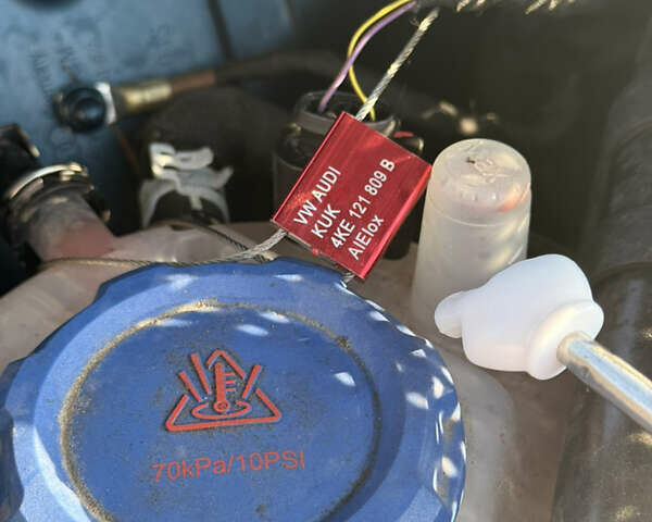 Синий Ауди E-Tron, объемом двигателя 0 л и пробегом 80 тыс. км за 33000 $, фото 109 на Automoto.ua