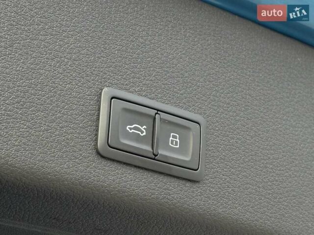 Синий Ауди E-Tron, объемом двигателя 0 л и пробегом 119 тыс. км за 29500 $, фото 35 на Automoto.ua