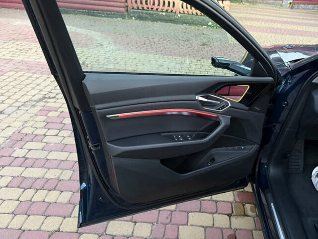 Ауди E-Tron 2019 в Хмельницком на Automoto.ua Синий Ауди E-Tron, объемом двигателя 0 л и пробегом 77 тыс. км за 32527 $, фото 105 на Automoto.ua