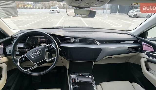 Синий Ауди E-Tron, объемом двигателя 0 л и пробегом 148 тыс. км за 25000 $, фото 3 на Automoto.ua