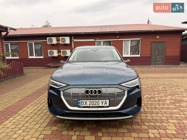 Синий Ауди E-Tron, объемом двигателя 0 л и пробегом 80 тыс. км за 33000 $, фото 2 на Automoto.ua