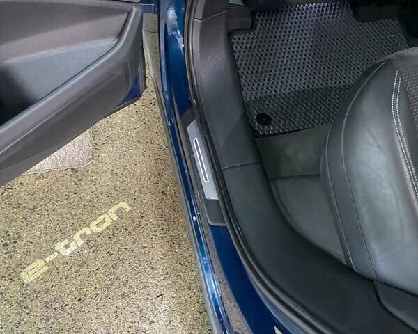 Синий Ауди E-Tron, объемом двигателя 0 л и пробегом 87 тыс. км за 28500 $, фото 14 на Automoto.ua