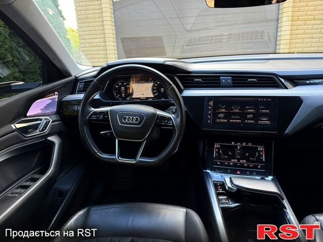 Синій Ауді E-Tron, об'ємом двигуна 0 л та пробігом 118 тис. км за 29000 $, фото 7 на Automoto.ua