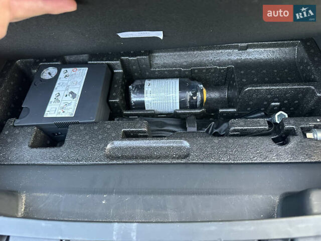 Синій Ауді E-Tron, об'ємом двигуна 0 л та пробігом 104 тис. км за 23800 $, фото 82 на Automoto.ua