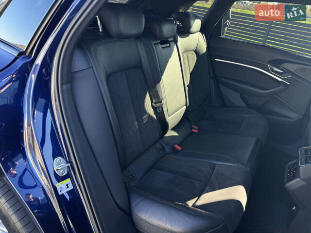 Синий Ауди E-Tron, объемом двигателя 0 л и пробегом 133 тыс. км за 23900 $, фото 83 на Automoto.ua