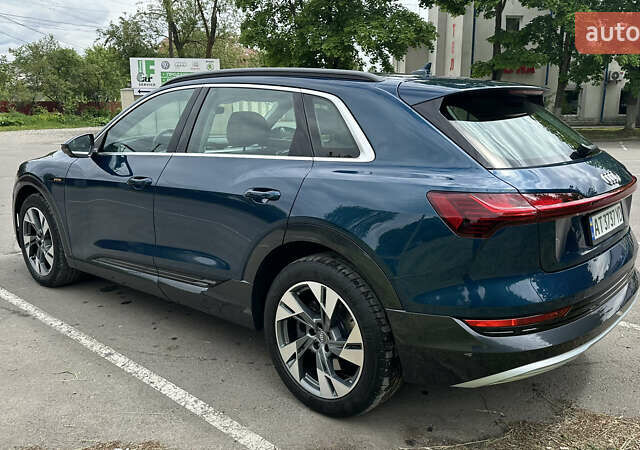 Синий Ауди E-Tron, объемом двигателя 0 л и пробегом 93 тыс. км за 30500 $, фото 3 на Automoto.ua