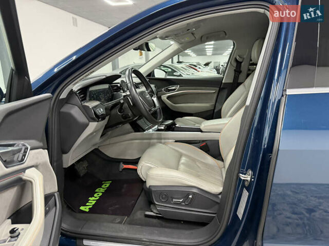 Синій Ауді E-Tron, об'ємом двигуна 0 л та пробігом 113 тис. км за 33000 $, фото 14 на Automoto.ua