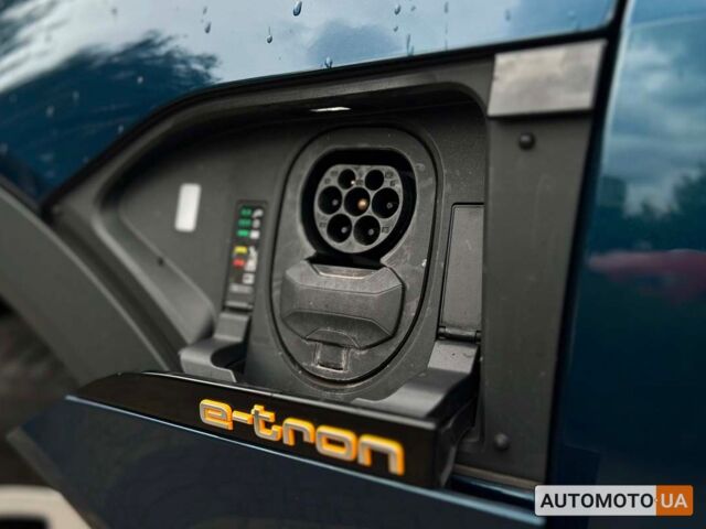 Синий Ауди E-Tron, объемом двигателя 95 л и пробегом 124 тыс. км за 26999 $, фото 9 на Automoto.ua