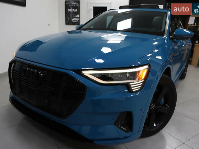 Синий Ауди E-Tron, объемом двигателя 0 л и пробегом 80 тыс. км за 28900 $, фото 11 на Automoto.ua