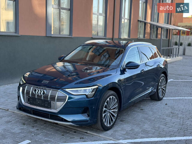 Синій Ауді E-Tron, об'ємом двигуна 0 л та пробігом 226 тис. км за 22999 $, фото 5 на Automoto.ua