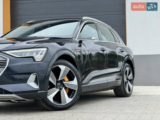Синий Ауди E-Tron, объемом двигателя 0 л и пробегом 139 тыс. км за 24990 $, фото 10 на Automoto.ua