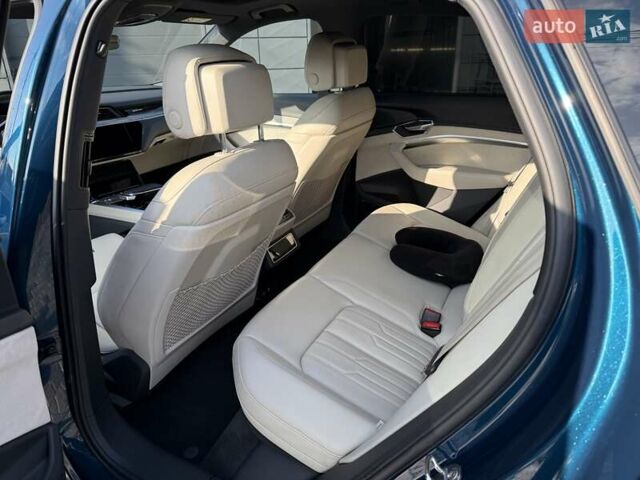Синій Ауді E-Tron, об'ємом двигуна 0 л та пробігом 56 тис. км за 34000 $, фото 6 на Automoto.ua