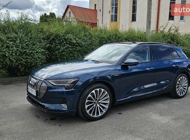 Синий Ауди E-Tron, объемом двигателя 0 л и пробегом 102 тыс. км за 33700 $, фото 32 на Automoto.ua