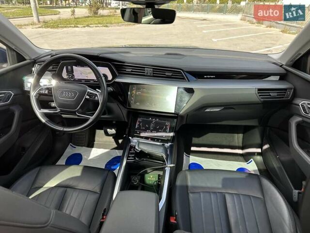 Ауді E-Tron 2019 у Тернополі на Automoto.ua Синій Ауді E-Tron, об'ємом двигуна 0 л та пробігом 200 тис. км за 21700 $, фото 22 на Automoto.ua