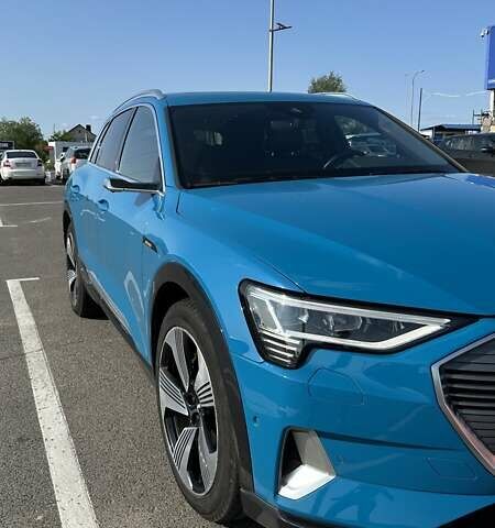 Синій Ауді E-Tron, об'ємом двигуна 0 л та пробігом 101 тис. км за 33500 $, фото 8 на Automoto.ua