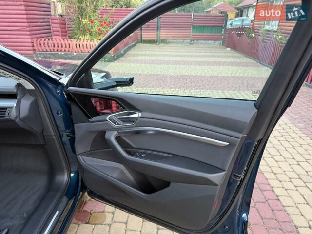 Синий Ауди E-Tron, объемом двигателя 0 л и пробегом 80 тыс. км за 33000 $, фото 67 на Automoto.ua