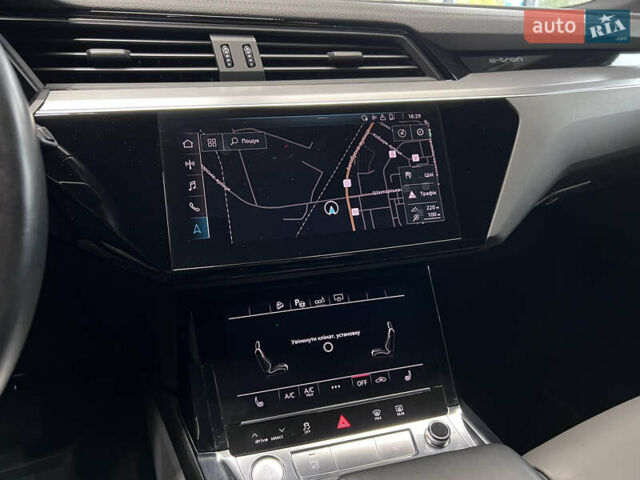Синий Ауди E-Tron, объемом двигателя 0 л и пробегом 299 тыс. км за 23490 $, фото 48 на Automoto.ua