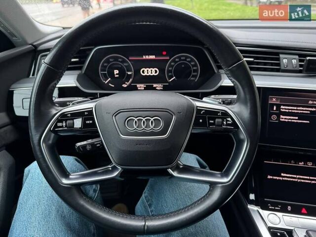 Синий Ауди E-Tron, объемом двигателя 0 л и пробегом 57 тыс. км за 28700 $, фото 16 на Automoto.ua